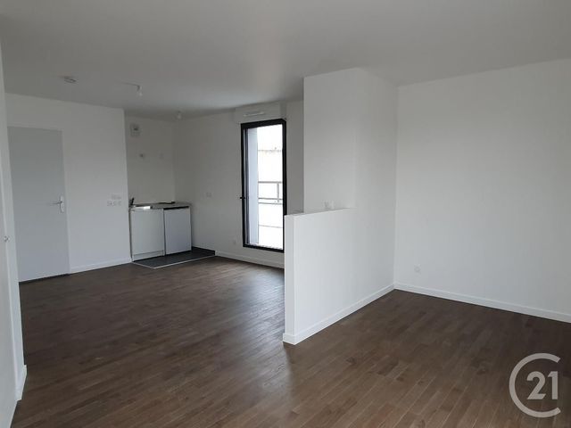 Appartement Studio &agrave; louer - 1 pi&egrave;ce - 33,30 m2 - Fontainebleau - 77 - ILE-DE-FRANCE