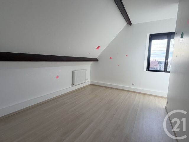 Maison &agrave; louer - 8 pi&egrave;ces - 235,79 m2 - Livry Sur Seine - 77 - ILE-DE-FRANCE