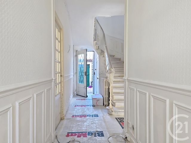 Maison &agrave; louer - 9 pi&egrave;ces - 185,47 m2 - Fontainebleau - 77 - ILE-DE-FRANCE