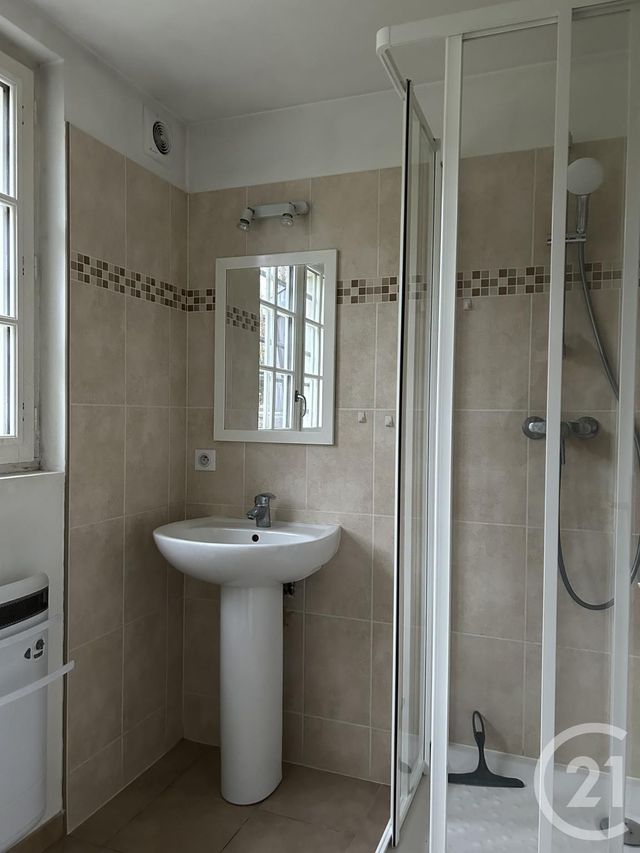 Appartement &agrave; louer - 2 pi&egrave;ces - 48,85 m2 - Avon - 77 - ILE-DE-FRANCE