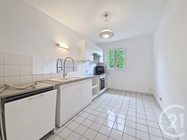Appartement 3 pièces &agrave; louer - 3 pi&egrave;ces - 67,66 m2 - Fontainebleau - 77 - ILE-DE-FRANCE