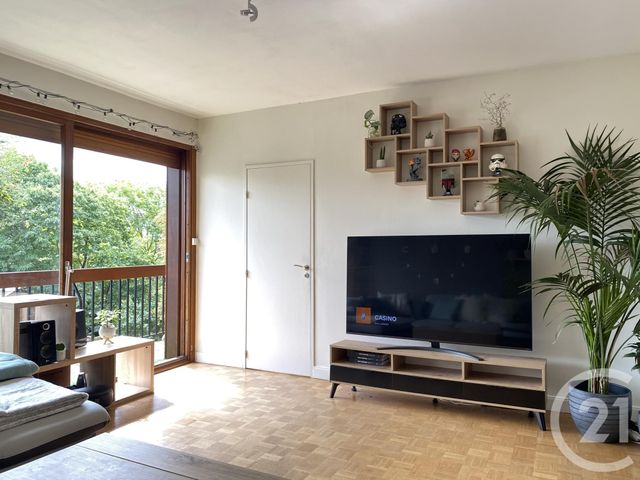 Appartement &agrave; louer - 3 pi&egrave;ces - 80,95 m2 - Fontainebleau - 77 - ILE-DE-FRANCE