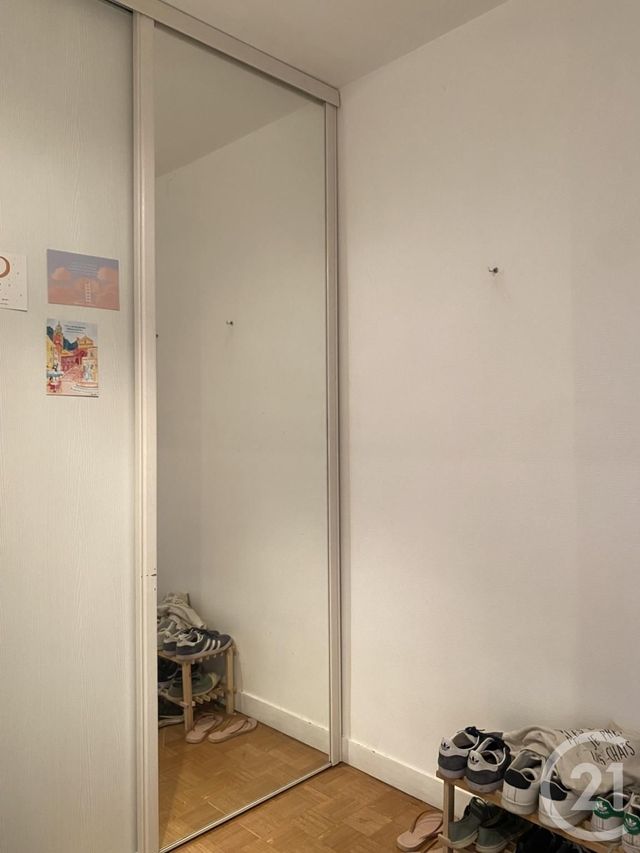 Appartement &agrave; louer - 3 pi&egrave;ces - 80,95 m2 - Fontainebleau - 77 - ILE-DE-FRANCE