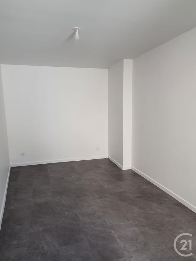 Appartement &agrave; louer - 3 pi&egrave;ces - 51,13 m2 - Avon - 77 - ILE-DE-FRANCE