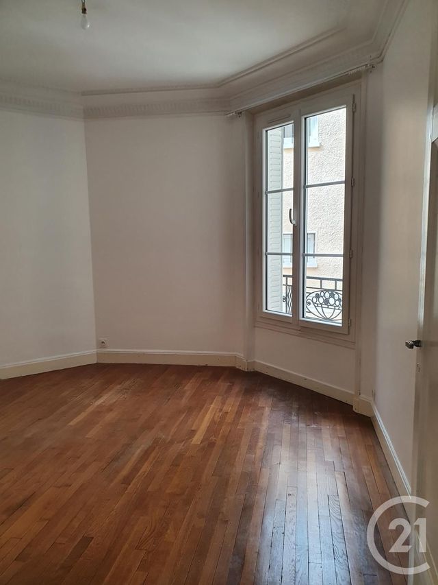 Appartement &agrave; louer - 5 pi&egrave;ces - 122,85 m2 - Fontainebleau - 77 - ILE-DE-FRANCE