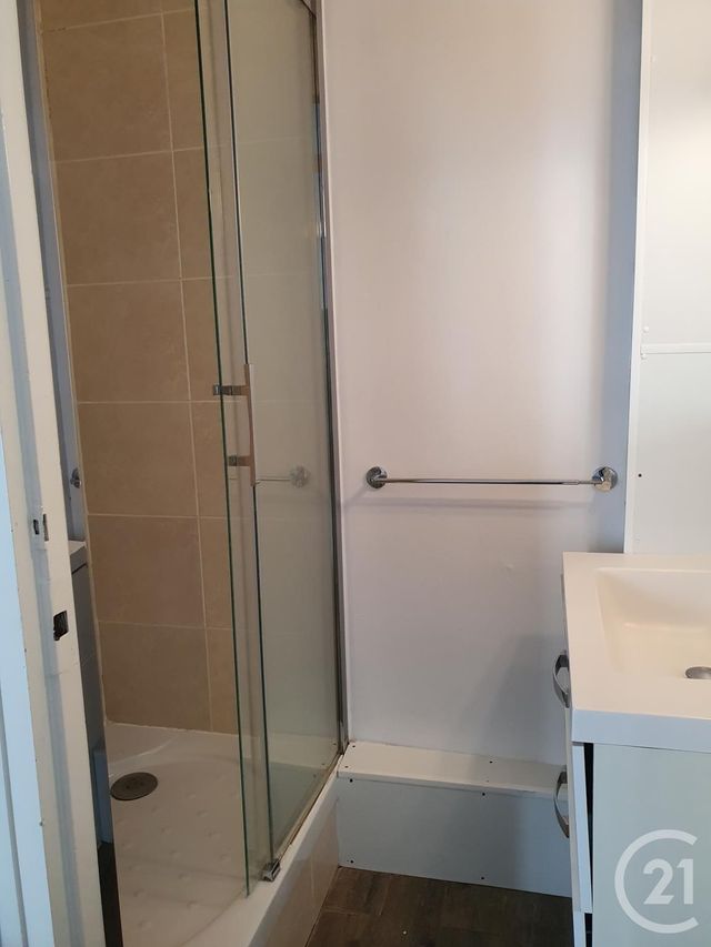 Appartement &agrave; louer - 5 pi&egrave;ces - 122,85 m2 - Fontainebleau - 77 - ILE-DE-FRANCE