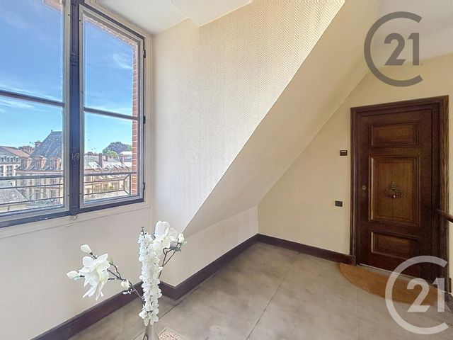 Appartement 2 pièces &agrave; vendre - 2 pi&egrave;ces - 30,74 m2 - Fontainebleau - 77 - ILE-DE-FRANCE