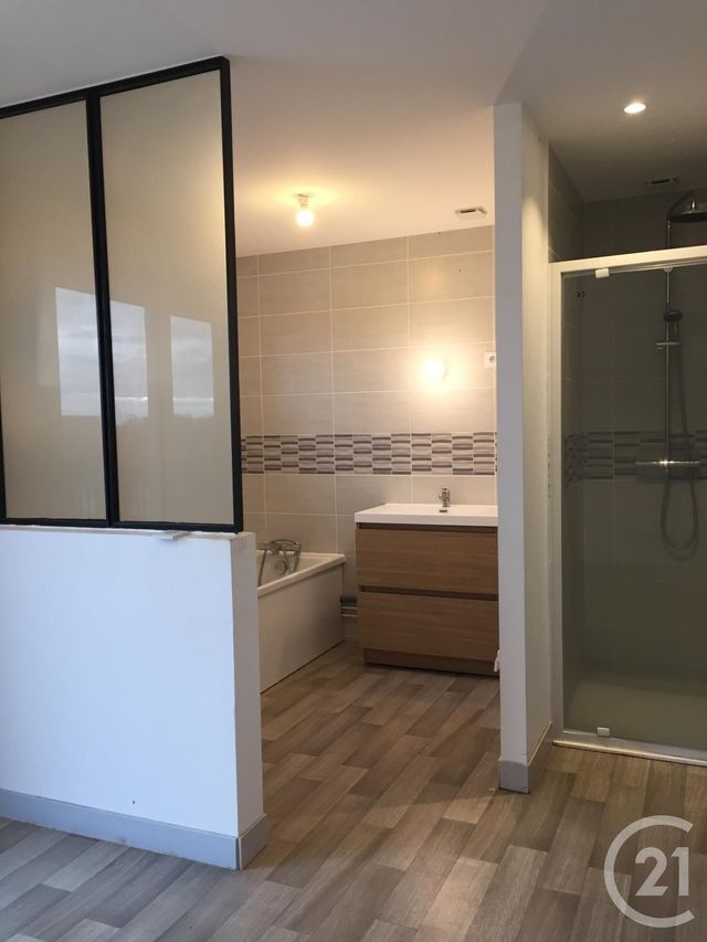 Maison &agrave; louer - 4 pi&egrave;ces - 83,80 m2 - Montigny Sur Loing - 77 - ILE-DE-FRANCE