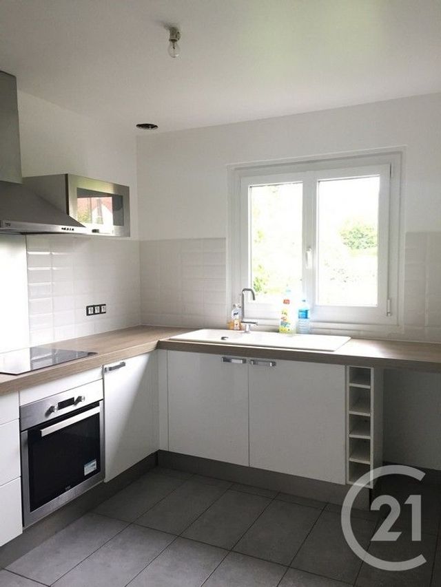 Maison &agrave; louer - 4 pi&egrave;ces - 83,80 m2 - Montigny Sur Loing - 77 - ILE-DE-FRANCE
