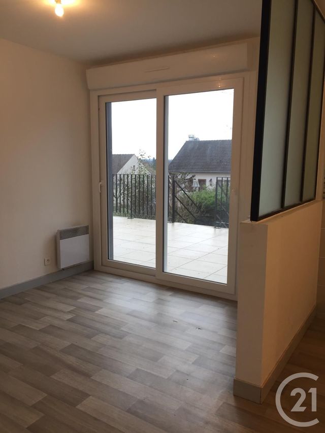 Maison &agrave; louer - 4 pi&egrave;ces - 83,80 m2 - Montigny Sur Loing - 77 - ILE-DE-FRANCE