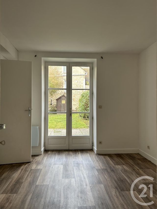 Appartement &agrave; louer - 2 pi&egrave;ces - 32,67 m2 - Fontainebleau - 77 - ILE-DE-FRANCE