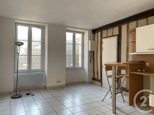 Appartement &agrave; louer - 2 pi&egrave;ces - 32,67 m2 - Fontainebleau - 77 - ILE-DE-FRANCE