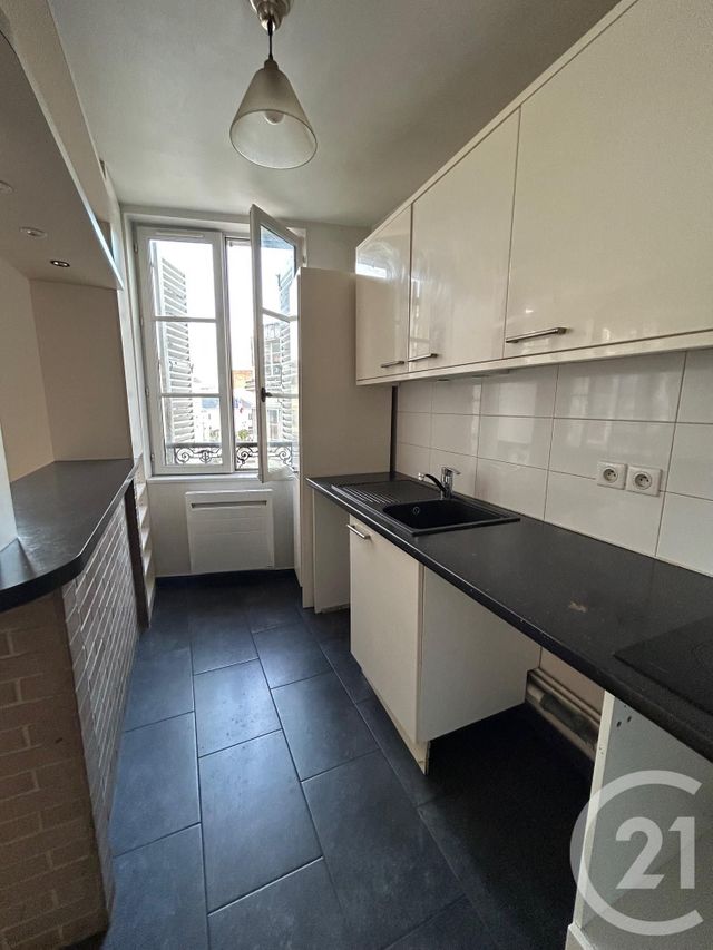 Appartement &agrave; louer - 3 pi&egrave;ces - 48,45 m2 - Melun - 77 - ILE-DE-FRANCE