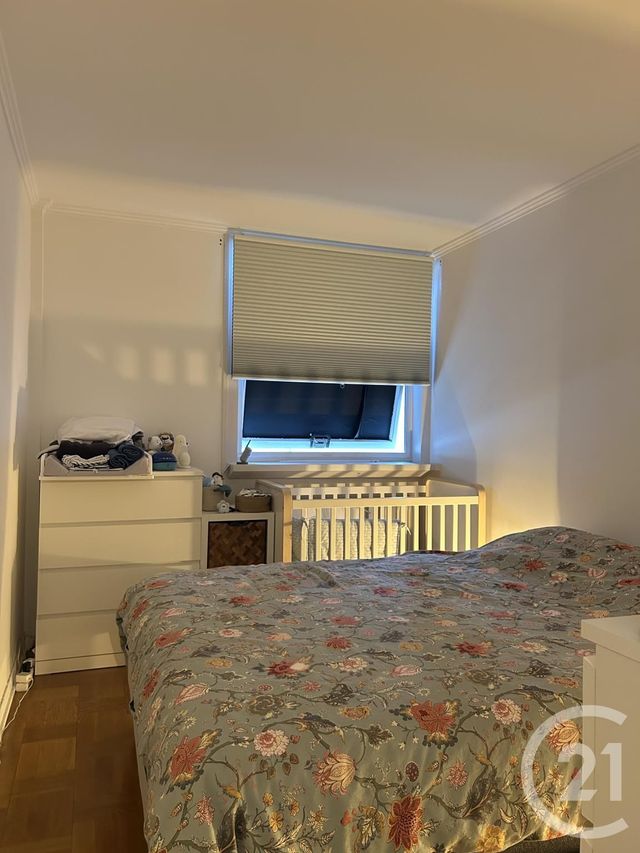 Appartement &agrave; louer - 5 pi&egrave;ces - 91,92 m2 - Fontainebleau - 77 - ILE-DE-FRANCE