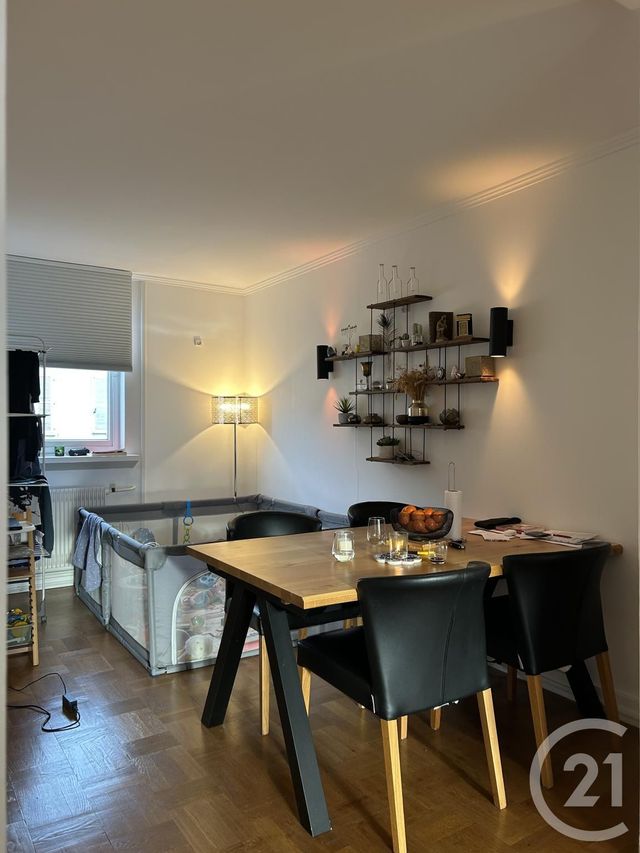 Appartement &agrave; louer - 5 pi&egrave;ces - 91,92 m2 - Fontainebleau - 77 - ILE-DE-FRANCE
