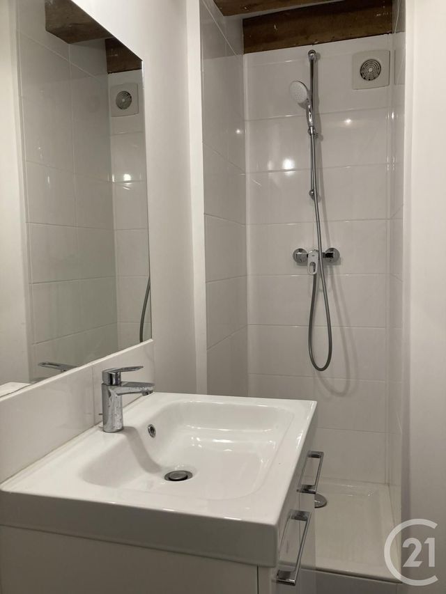 Appartement Studio &agrave; louer - 2 pi&egrave;ces - 52,01 m2 - Fontainebleau - 77 - ILE-DE-FRANCE