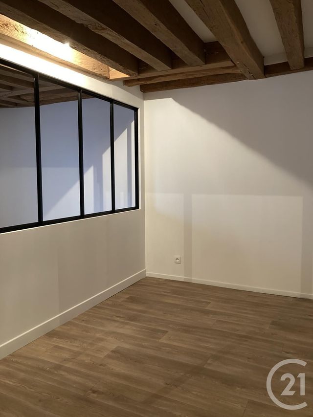 Appartement Studio &agrave; louer - 2 pi&egrave;ces - 52,01 m2 - Fontainebleau - 77 - ILE-DE-FRANCE