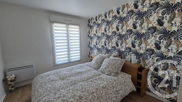 Appartement &agrave; louer - 3 pi&egrave;ces - 69,90 m2 - Fontainebleau - 77 - ILE-DE-FRANCE