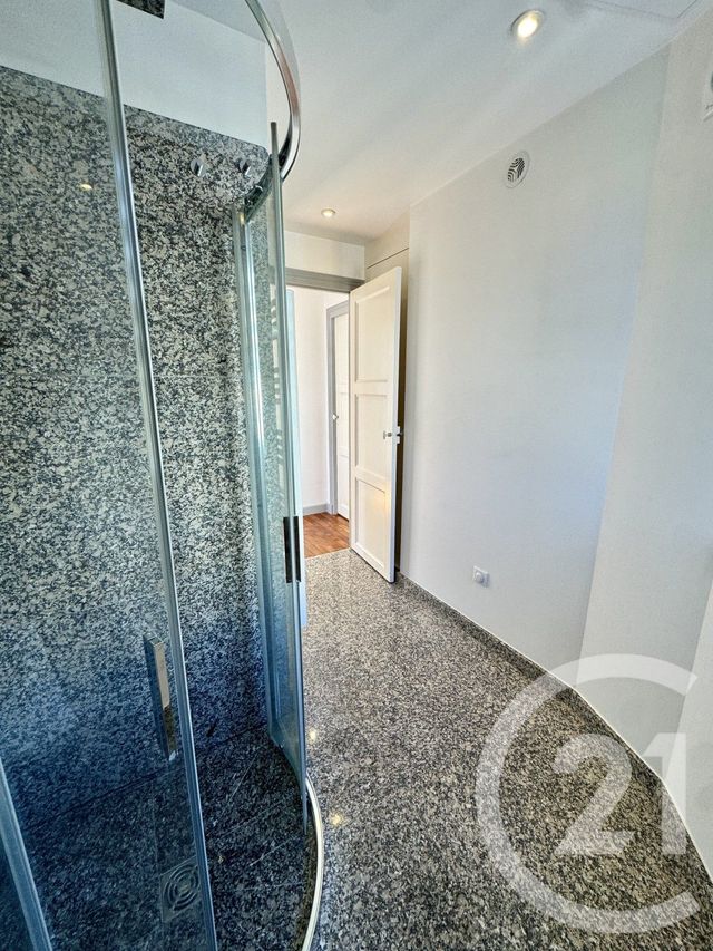 Appartement &agrave; vendre - 3 pi&egrave;ces - 66 m2 - Fontainebleau - 77 - ILE-DE-FRANCE