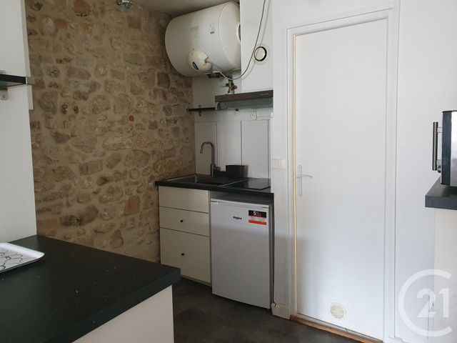 Appartement Studio &agrave; louer - 1 pi&egrave;ce - 28,40 m2 - Avon - 77 - ILE-DE-FRANCE