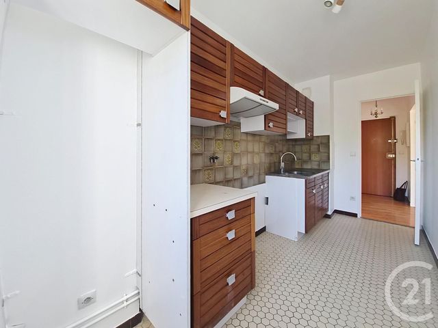 Appartement T3 &agrave; louer - 3 pi&egrave;ces - 59,29 m2 - Avon - 77 - ILE-DE-FRANCE