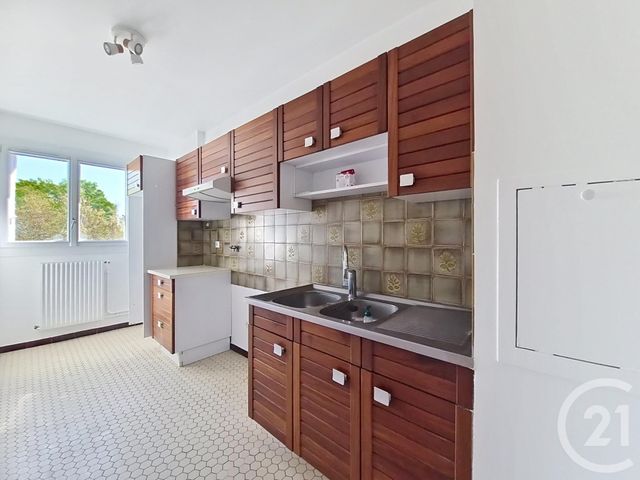 Appartement T3 &agrave; louer - 3 pi&egrave;ces - 59,29 m2 - Avon - 77 - ILE-DE-FRANCE