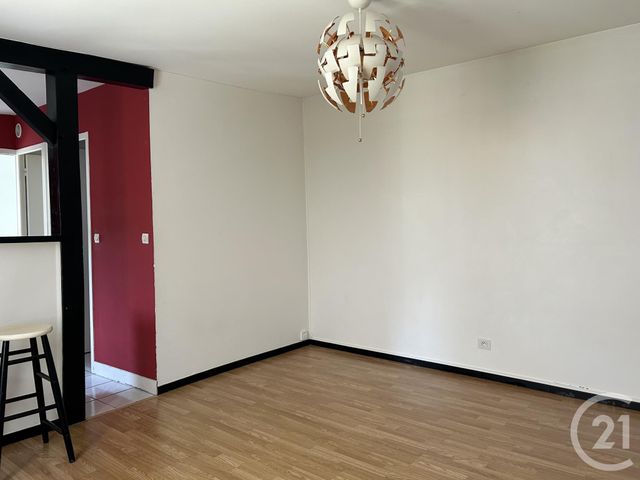 Appartement &agrave; louer - 2 pi&egrave;ces - 36,44 m2 - Fontainebleau - 77 - ILE-DE-FRANCE