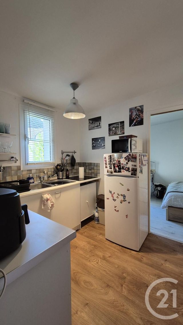 Appartement 2 pièces &agrave; louer - 2 pi&egrave;ces - 36,44 m2 - Fontainebleau - 77 - ILE-DE-FRANCE