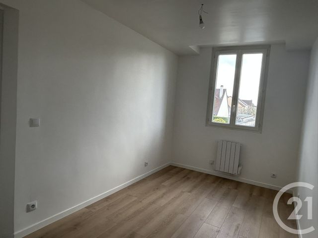 Appartement F2 &agrave; louer - 2 pi&egrave;ces - 40,77 m2 - Vaux Le Penil - 77 - ILE-DE-FRANCE