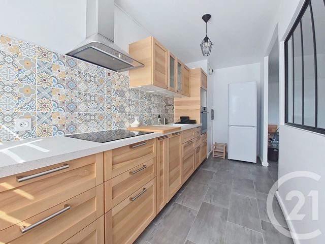 Appartement 3 pièces &agrave; louer - 3 pi&egrave;ces - 67,63 m2 - Avon - 77 - ILE-DE-FRANCE