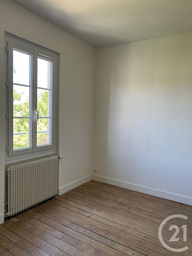 Appartement &agrave; louer - 2 pi&egrave;ces - 37,22 m2 - Fontainebleau - 77 - ILE-DE-FRANCE