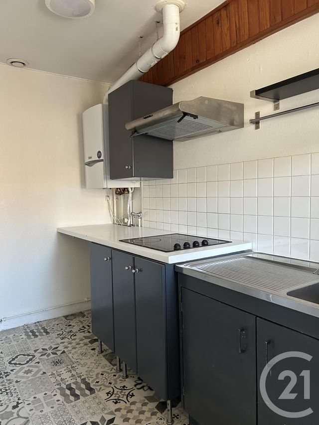Appartement &agrave; louer - 2 pi&egrave;ces - 37,22 m2 - Fontainebleau - 77 - ILE-DE-FRANCE