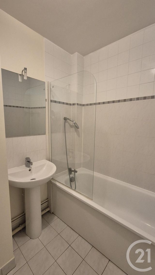 Appartement Studio &agrave; louer - 1 pi&egrave;ce - 27,02 m2 - Avon - 77 - ILE-DE-FRANCE