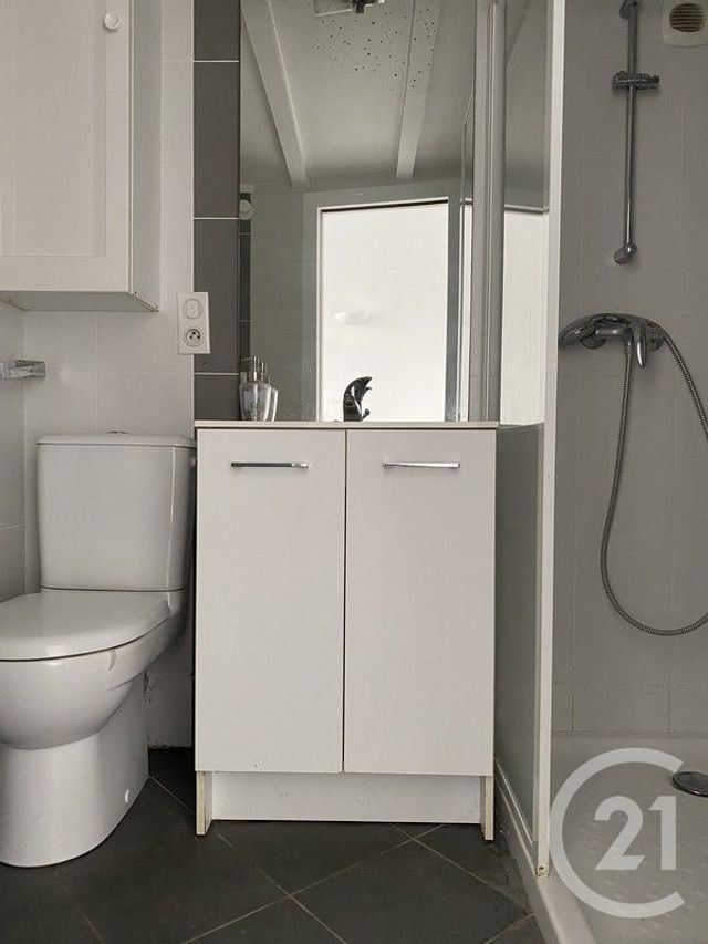 Appartement Studio &agrave; louer - 1 pi&egrave;ce - 16,01 m2 - Fontainebleau - 77 - ILE-DE-FRANCE