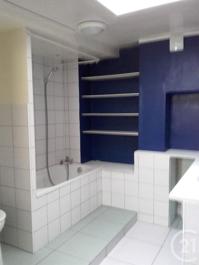 Appartement &agrave; louer - 3 pi&egrave;ces - 54,39 m2 - Fontainebleau - 77 - ILE-DE-FRANCE