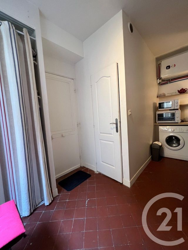 Appartement Studio &agrave; louer - 1 pi&egrave;ce - 31,29 m2 - Fontainebleau - 77 - ILE-DE-FRANCE