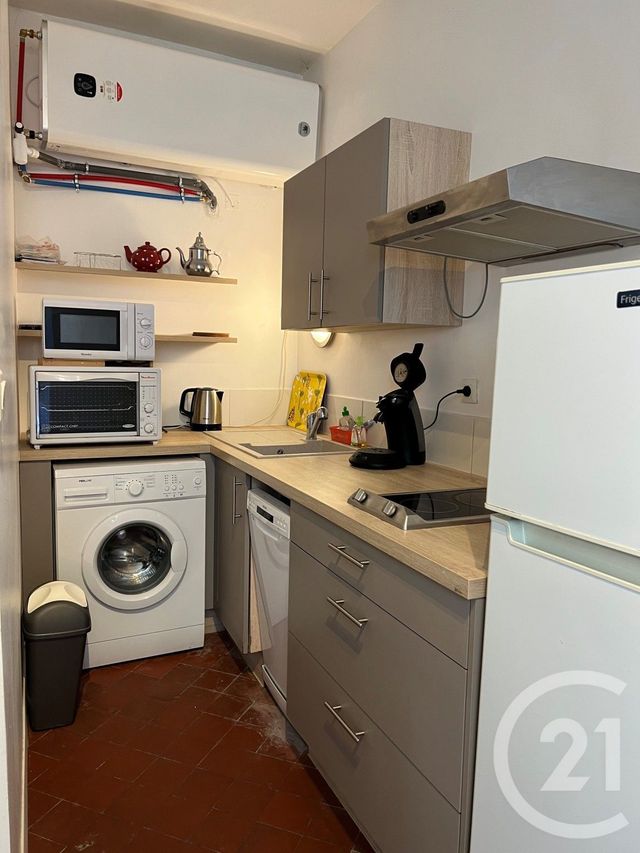 Appartement Studio &agrave; louer - 1 pi&egrave;ce - 31,29 m2 - Fontainebleau - 77 - ILE-DE-FRANCE