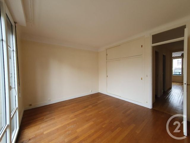 Appartement 4 pièces &agrave; louer - 4 pi&egrave;ces - 93,46 m2 - Fontainebleau - 77 - ILE-DE-FRANCE
