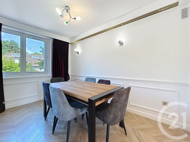 Appartement 5 pieces &agrave; louer - 5 pi&egrave;ces - 80,16 m2 - Fontainebleau - 77 - ILE-DE-FRANCE