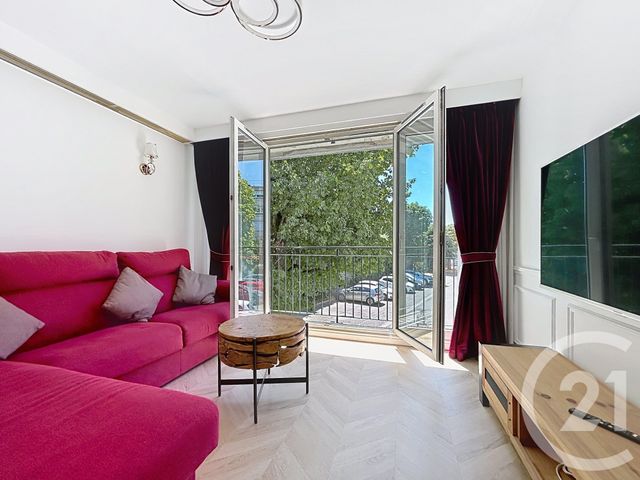 Appartement 5 pieces &agrave; louer - 5 pi&egrave;ces - 80,16 m2 - Fontainebleau - 77 - ILE-DE-FRANCE
