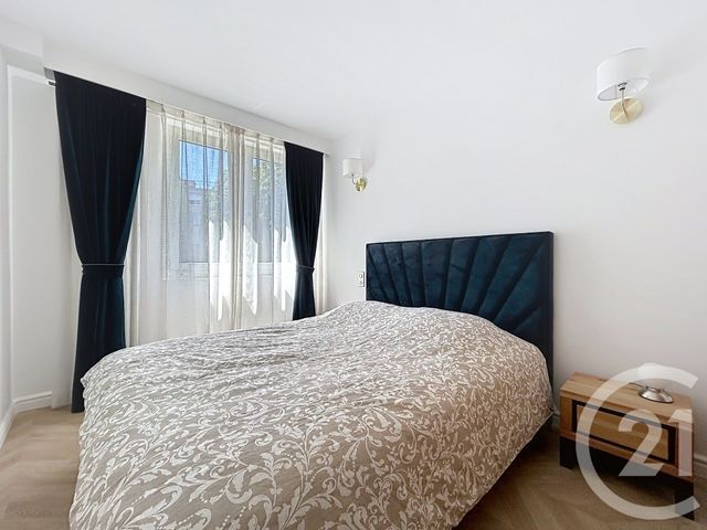 Appartement 5 pieces &agrave; louer - 5 pi&egrave;ces - 80,16 m2 - Fontainebleau - 77 - ILE-DE-FRANCE