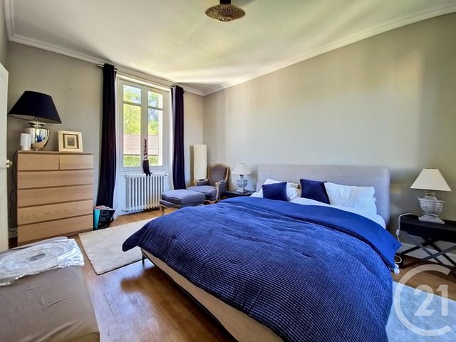 Maison &agrave; louer - 6 pi&egrave;ces - 118,33 m2 - Fontainebleau - 77 - ILE-DE-FRANCE