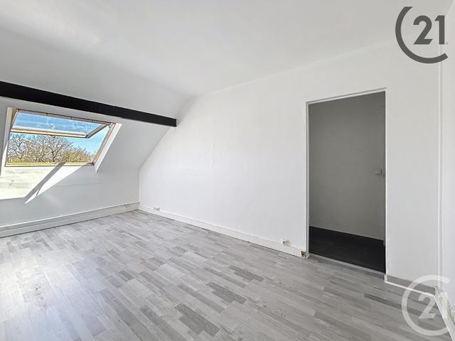 Appartement Studio &agrave; louer - 1 pi&egrave;ce - 27,71 m2 - Fontainebleau - 77 - ILE-DE-FRANCE