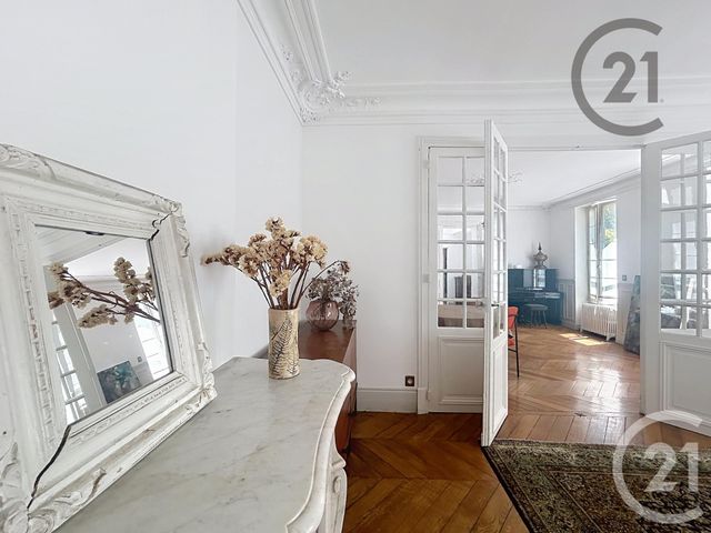 Appartement 3 pièces &agrave; vendre - 3 pi&egrave;ces - 85,05 m2 - Fontainebleau - 77 - ILE-DE-FRANCE