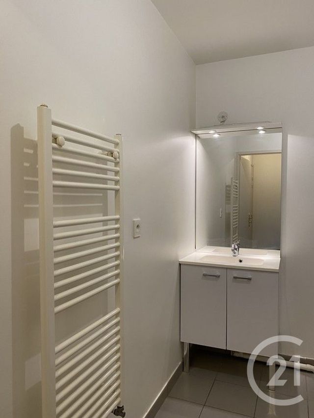 Appartement 2 pièces &agrave; louer - 2 pi&egrave;ces - 37,09 m2 - Avon - 77 - ILE-DE-FRANCE