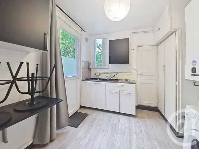 Appartement F2 &agrave; louer - 2 pi&egrave;ces - 43,53 m2 - Fontainebleau - 77 - ILE-DE-FRANCE