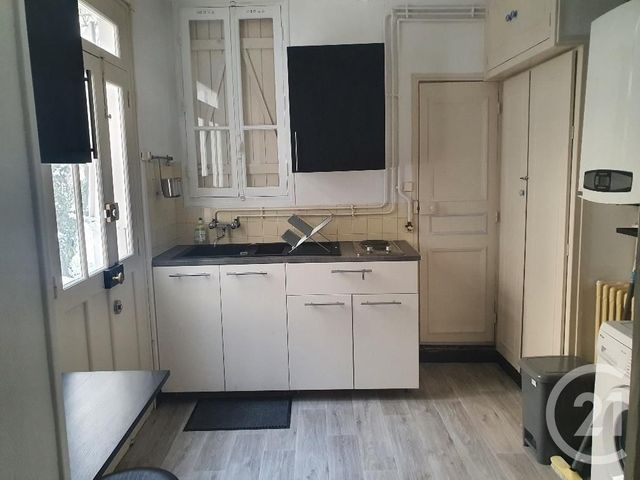 Appartement F2 &agrave; louer - 2 pi&egrave;ces - 43,54 m2 - Fontainebleau - 77 - ILE-DE-FRANCE
