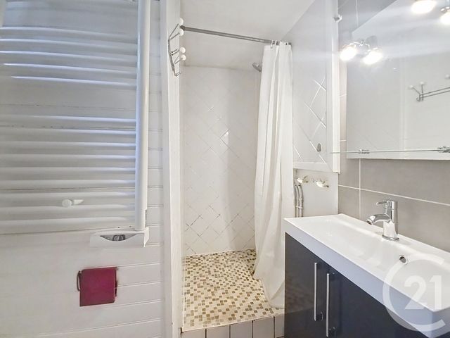 Appartement F2 &agrave; louer - 2 pi&egrave;ces - 43,53 m2 - Fontainebleau - 77 - ILE-DE-FRANCE