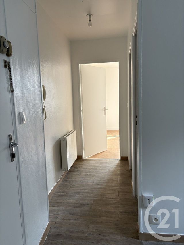 Appartement Studio &agrave; louer - 1 pi&egrave;ce - 29,71 m2 - Melun - 77 - ILE-DE-FRANCE