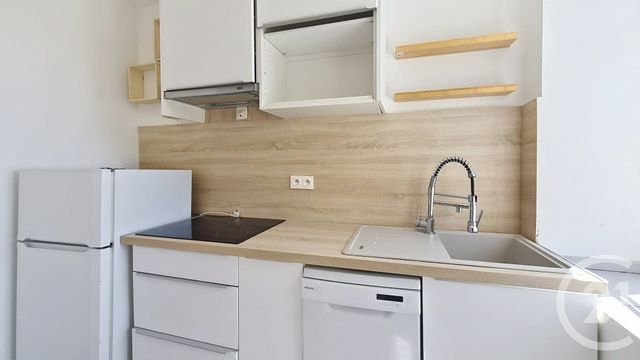 Appartement Duplex &agrave; louer - 2 pi&egrave;ces - 28,72 m2 - La Chapelle La Reine - 77 - ILE-DE-FRANCE